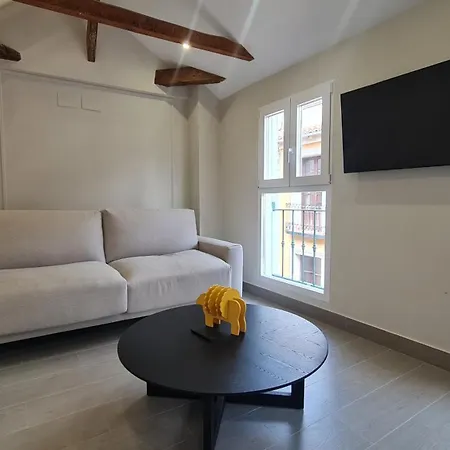 דירה Navas Penthouse 301 By Florentia Homes