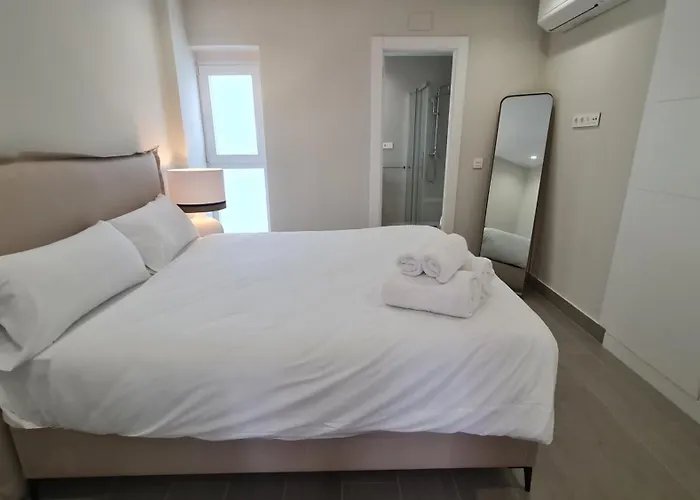דירה Navas Penthouse 301 By Florentia Homes גרנדה