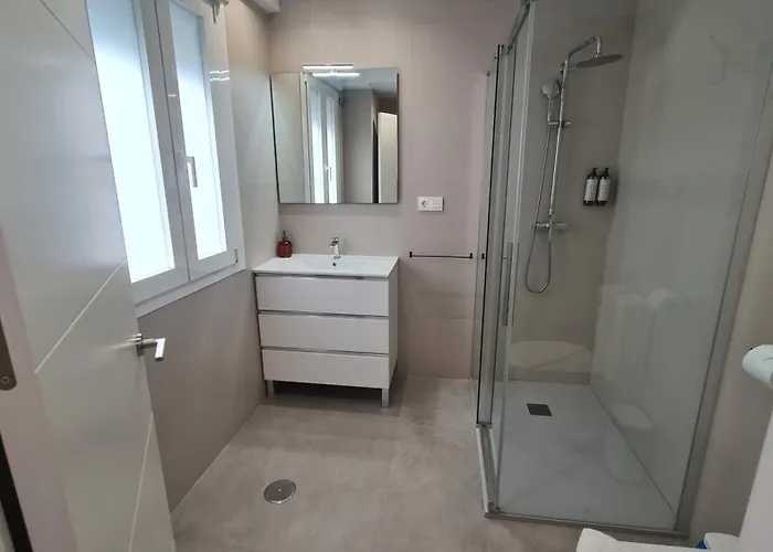 Navas Penthouse 301 By Florentia Homes דירה גרנדה