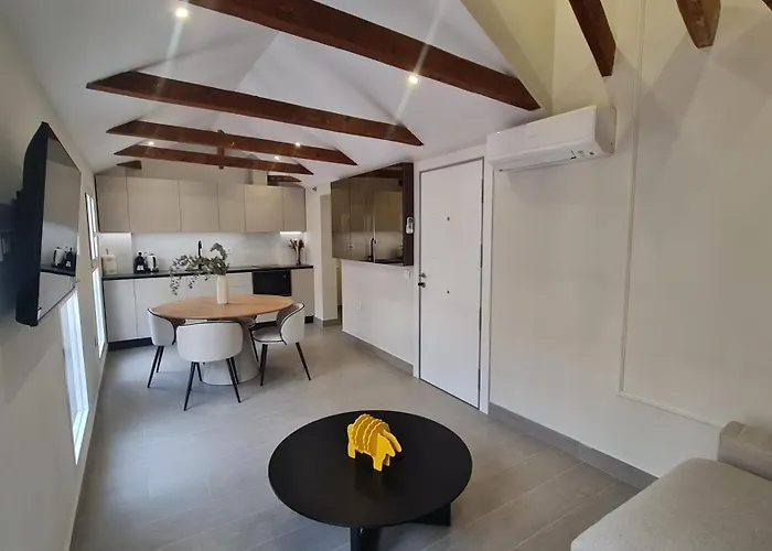 דירה Navas Penthouse 301 By Florentia Homes גרנדה