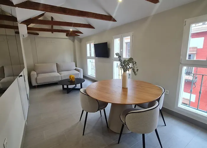 דירה Navas Penthouse 301 By Florentia Homes *